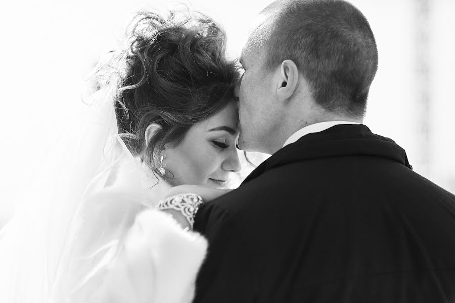 Photographe de mariage Yuliya Kurakina (kurakinafoto). Photo du 28 mars 2017