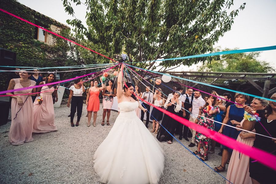 Fotógrafo de casamento Yoann Begue (studiograou). Foto de 27 de novembro 2018