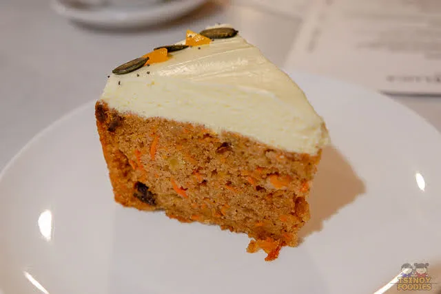 organic carrot cake