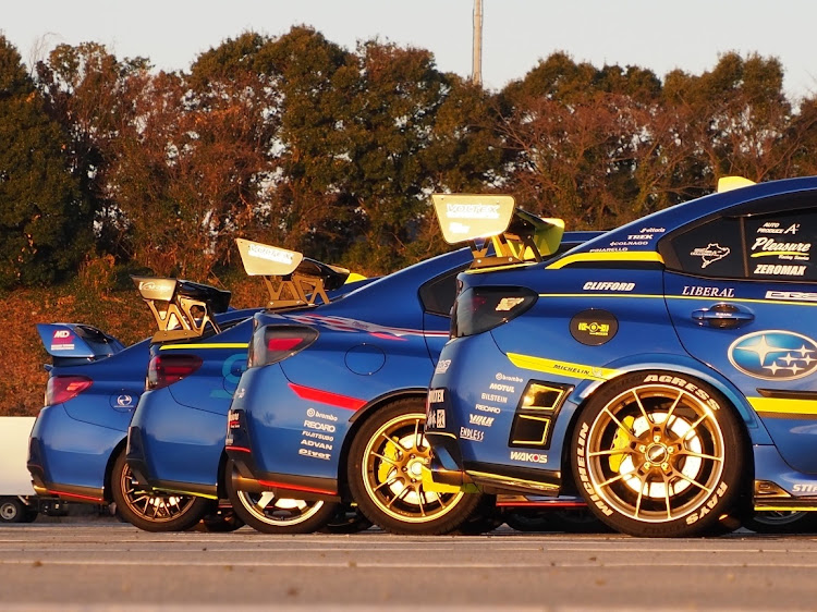WRX STIの蛍光イエロー・WRX・こっそりリニューアル計画中🙊・コラボ写真・大雨に気をつけて！に関するカスタム事例の投稿画像21枚目