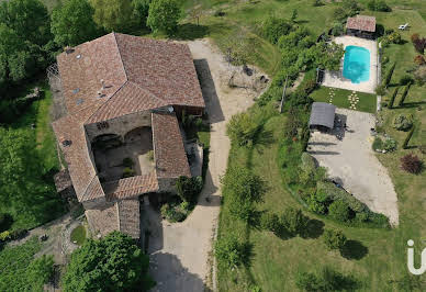 Maison avec piscine et terrasse 7