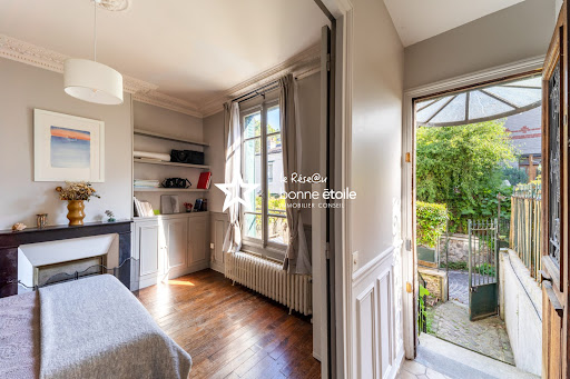 House with garden and terrace 2