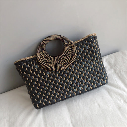 Title 4, Simple Round One-shoulder Straw Woven Bag, a st...