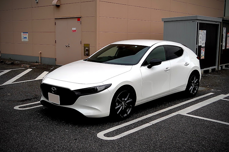 MAZDA3のsakuraboston さんが投稿したカスタム事例の投稿画像1枚目