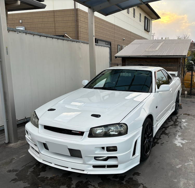 スカイラインの洗車・今年1年ありがとうございましたに関するカスタム事例の投稿画像1枚目