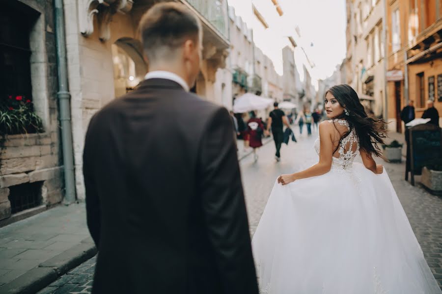 Wedding photographer Oksana Zakharchuk (youllow). Photo of 3 February 2018