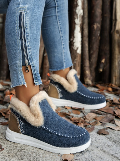 Title 3, Fleece-lined thick plush winter boots, warm fla...