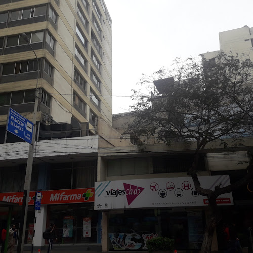 Av. José Larco 742, Miraflores 15074, Perú