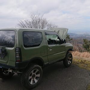 ジムニー JB23W