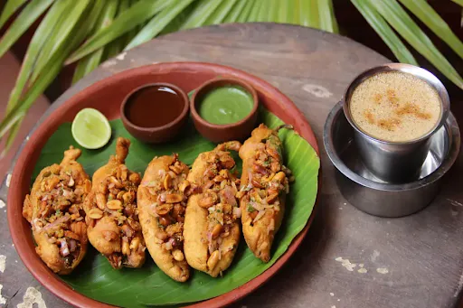 Mirchi Bajji With Filter Coffee