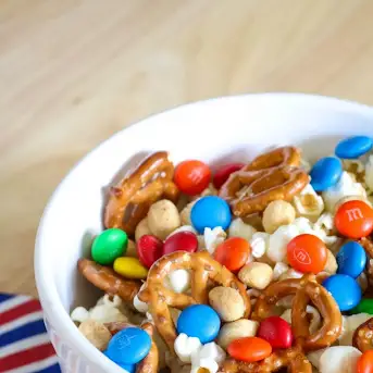 M&M Rocky Road Trail Mix Recipe - The Black Peppercorn