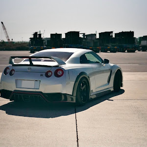 NISSAN GT-R R35