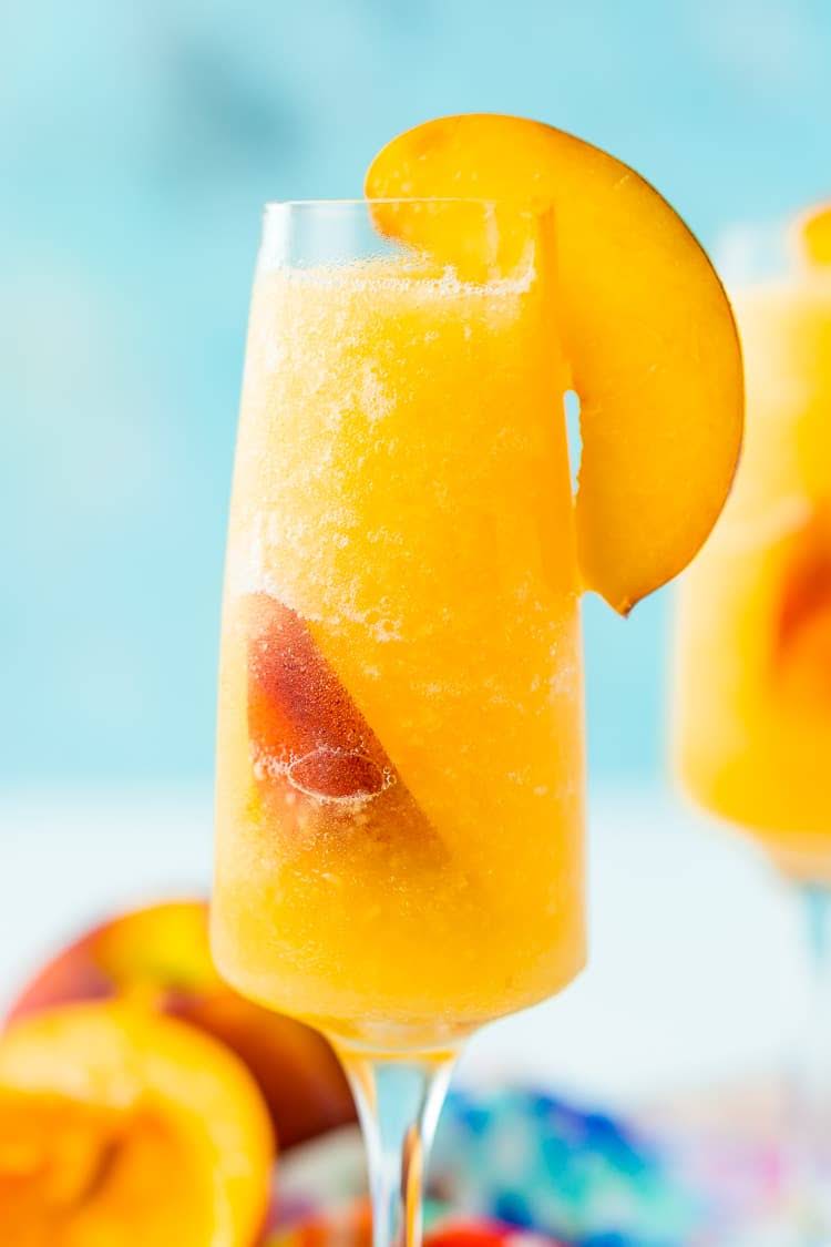 10 Best Frozen Peach Alcohol Drinks Recipes