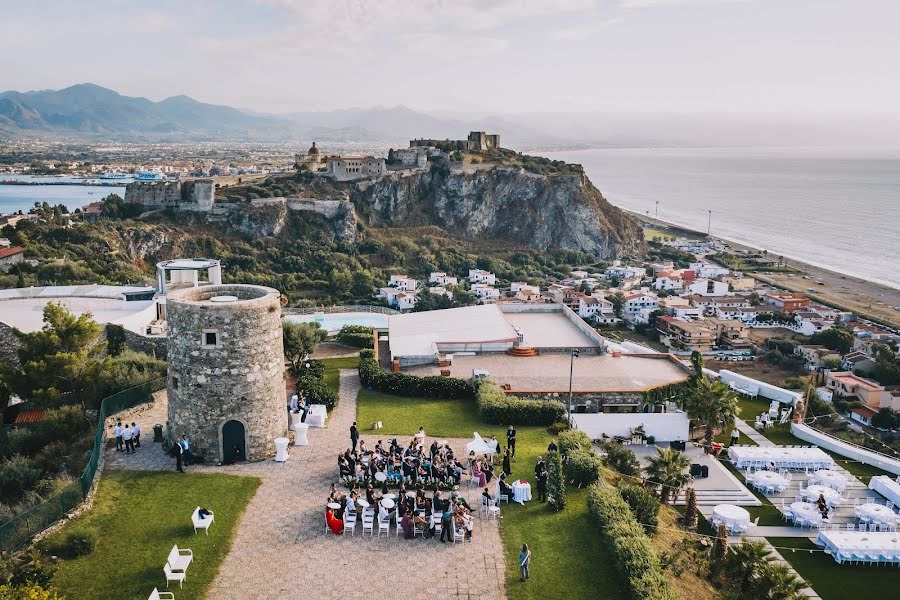 Fotografo di matrimoni Antonio La Malfa (antoniolamalfa). Foto del 8 maggio 2020