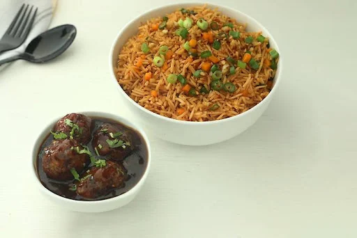 Fiery Chlli Veg Fried Rice With Paneer Manchurian