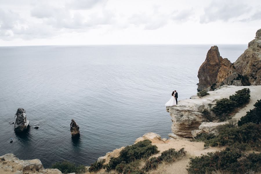 Wedding photographer Aleksandr Berezhnov (berezhnov). Photo of 12 February 2018