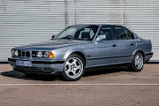 BMW E34 M5.