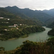 森鄰水岸景觀咖啡館