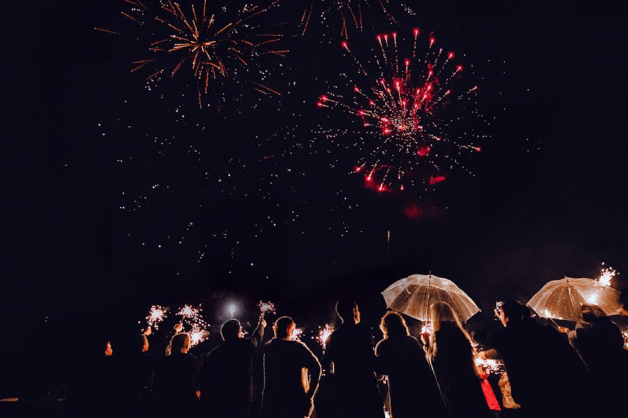 Fotógrafo de casamento Natalya Smekalova (smekinata). Foto de 30 de agosto 2019