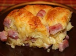 Cheesy Ham Biscuit Pull Aparts was pinched from <a href="https://www.facebook.com/photo.php?fbid=10200181050941558" target="_blank">www.facebook.com.</a>