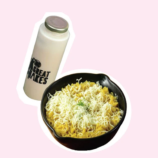 Mango-Berry Shake + Cheese Maggi