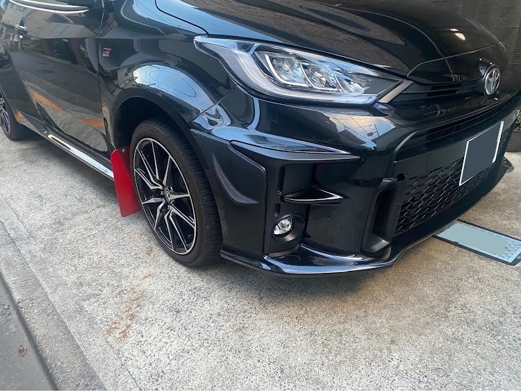 GRヤリスのカナード取り付けに関するカスタム事例の投稿画像1枚目