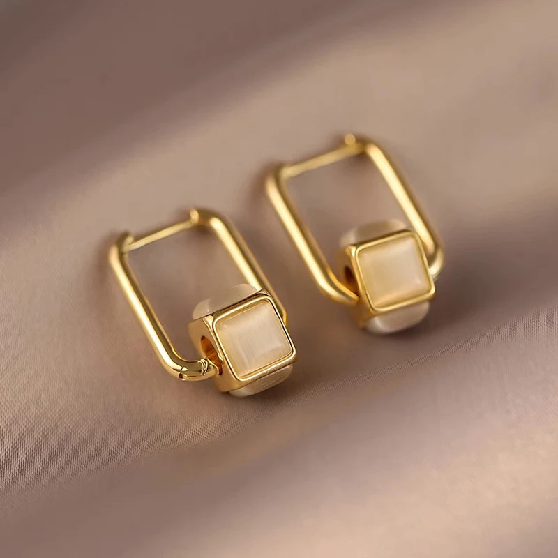 Boucles d'oreilles carrées en opale pour femme Design spécial Bijoux élégants Cadeau idéal pour sublimer votre beauté naturelle