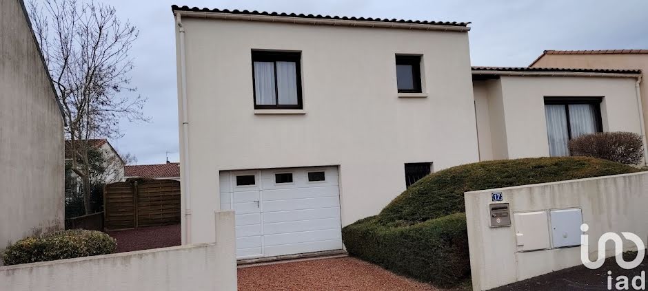 Vente maison 3 pièces 106 m² à La Roche-sur-Yon (85000), 264 000 €