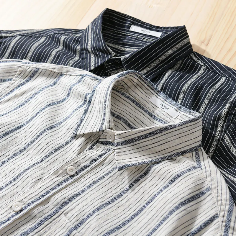 Camisa Minimalista a Rayas Manga Corta Casual Playa Ideal para el Verano Fresca y Cómoda Perfecta para un Look Relajado en la Playa