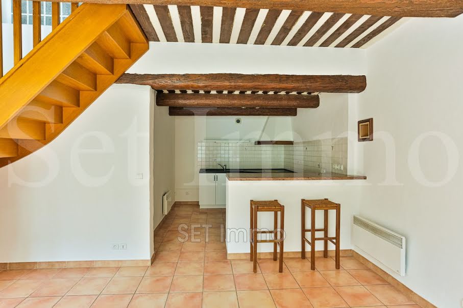 Location  maison 3 pièces 83 m² à Sernhac (30210), 665 €