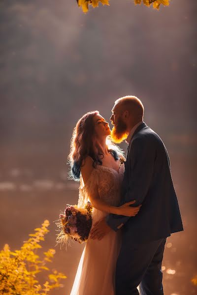 Fotografo di matrimoni Oksana Cekhmister (xsanna). Foto del 18 novembre 2021