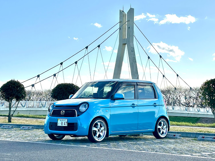 N-ONEの冬の空と愛車・ホイール交換・お酒の勢いに関するカスタム事例の投稿画像1枚目