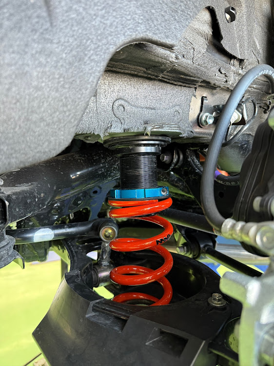 RAV4のイデアル・MAQSスプリング・DIY・車高調整・TRD street monsterに関するカスタム事例の投稿画像2枚目