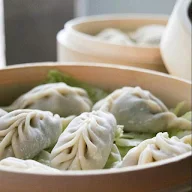 Marky Momos photo 6