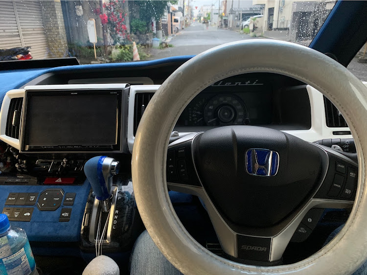 ステップワゴンスパーダのRK5スパーダ・RK5ステップワゴン・雨☔に関するカスタム事例の投稿画像1枚目