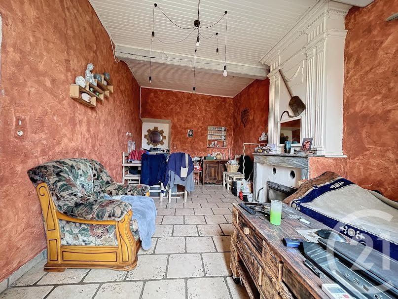 Vente maison 5 pièces 180.4 m² à Connaux (30330), 220 000 €