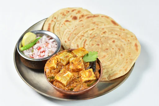 Kadhai Paneer With Lachha Parantha