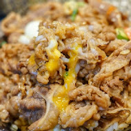 牛匠太郎x直火炙燒丼飯