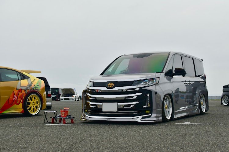 ノアの変なこだわり・PickUpCars2025・ピックアップカーズ2025・泉大津フェニックス・ノア90系に関するカスタム事例の投稿画像2枚目