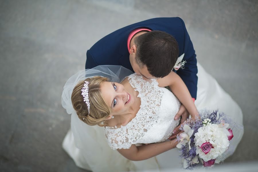 Fotógrafo de casamento Aleksandr Nikonov (alnikonov). Foto de 9 de dezembro 2015