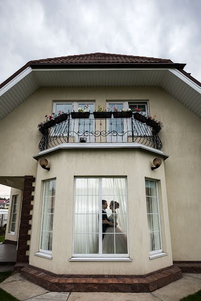 Fotógrafo de casamento Rinat Kuyshin (rinatkuyshin). Foto de 2 de setembro 2017