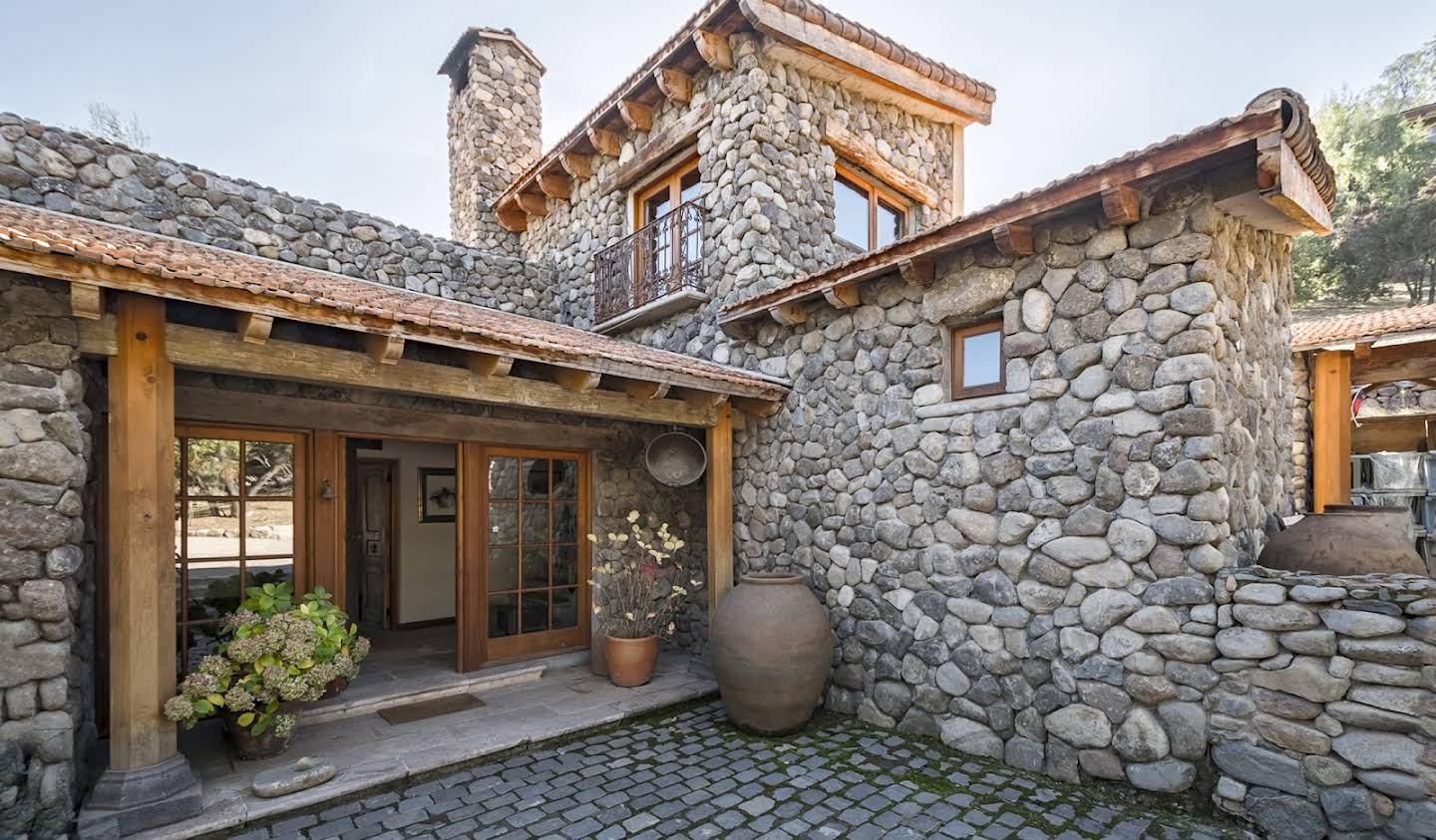 House with garden and terrace Pirque