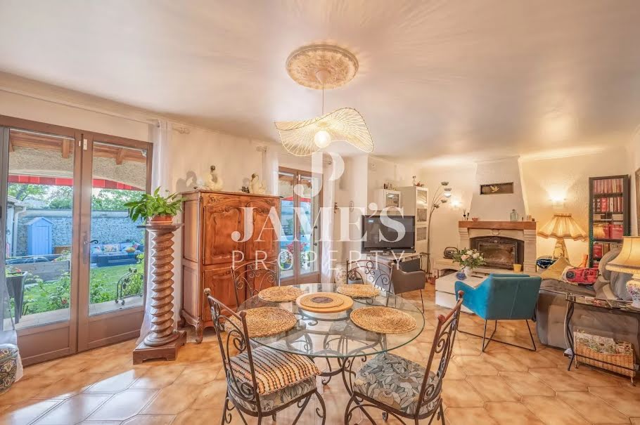 Vente maison 4 pièces 88 m² à Mas-Blanc-des-Alpilles (13103), 409 000 €