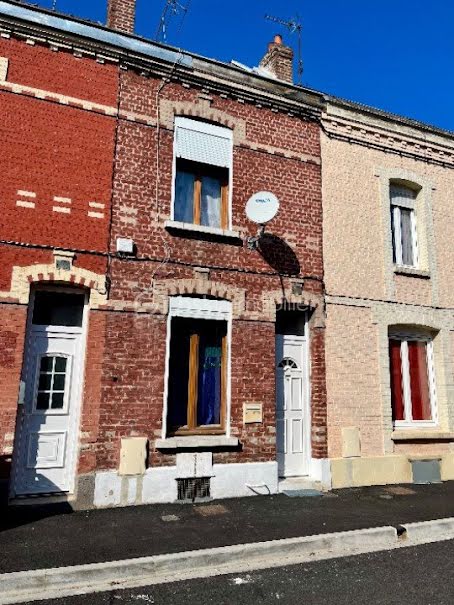 Vente maison 5 pièces 71 m² à Saint-Quentin (02100), 67 000 €