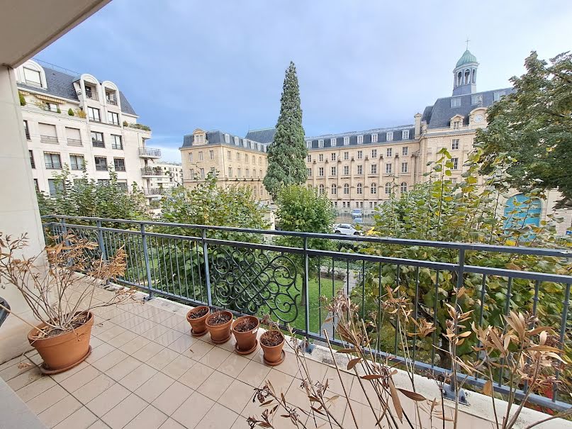 Vente appartement 3 pièces 68.64 m² à Issy-les-Moulineaux (92130), 390 000 €