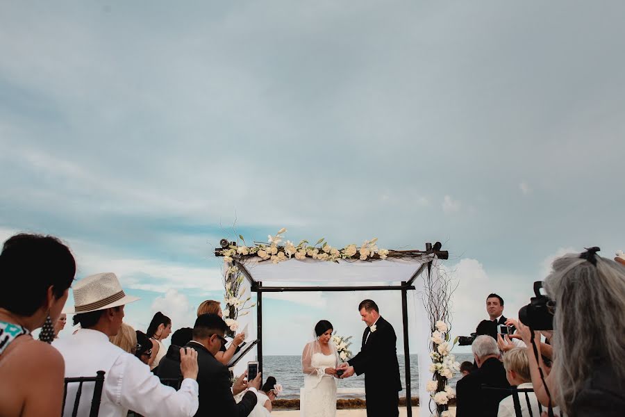 Fotógrafo de bodas Vladimir Liñán (vladimirlinan). Foto del 16 de mayo 2018