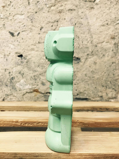 déco déco avc figurine robot en béton de couleur vert