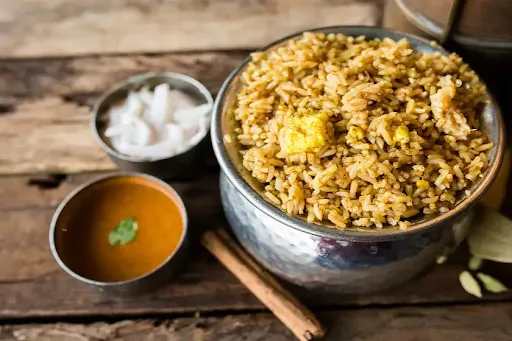 Thalappakatti Paneer Biryani