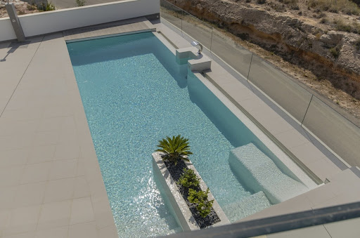 Villa with pool and terrace 4
