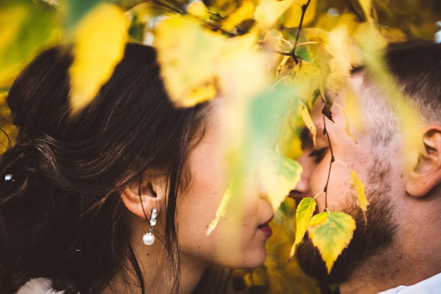 Wedding photographer Tanya Karaisaeva (tanikaraisaeva). Photo of 9 January 2018